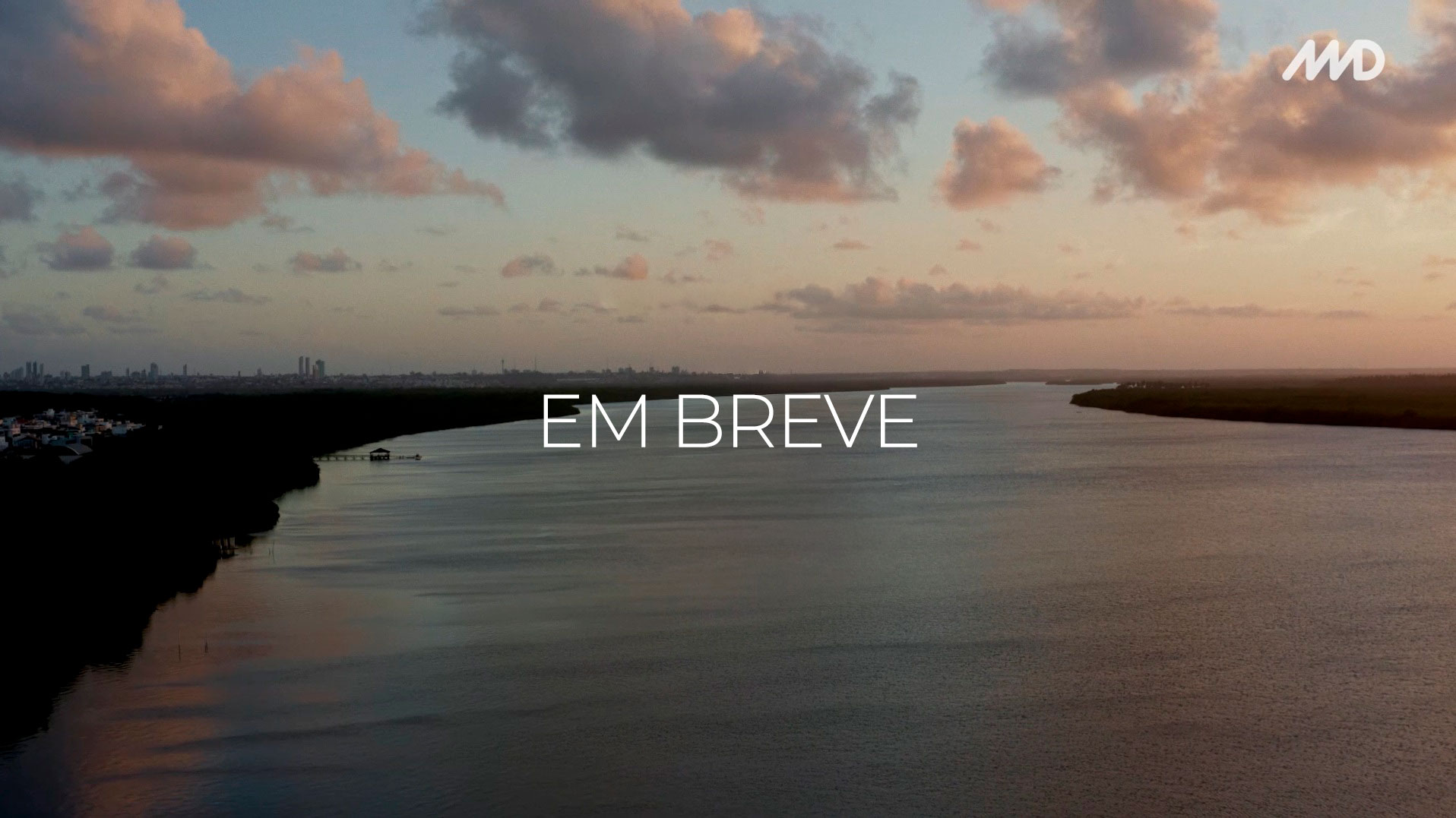 https://moura-dubeux-cdn-prod.loomi.com.br/media/files/empreendimento/25_08_05/Banner-bc-sunset.jpg