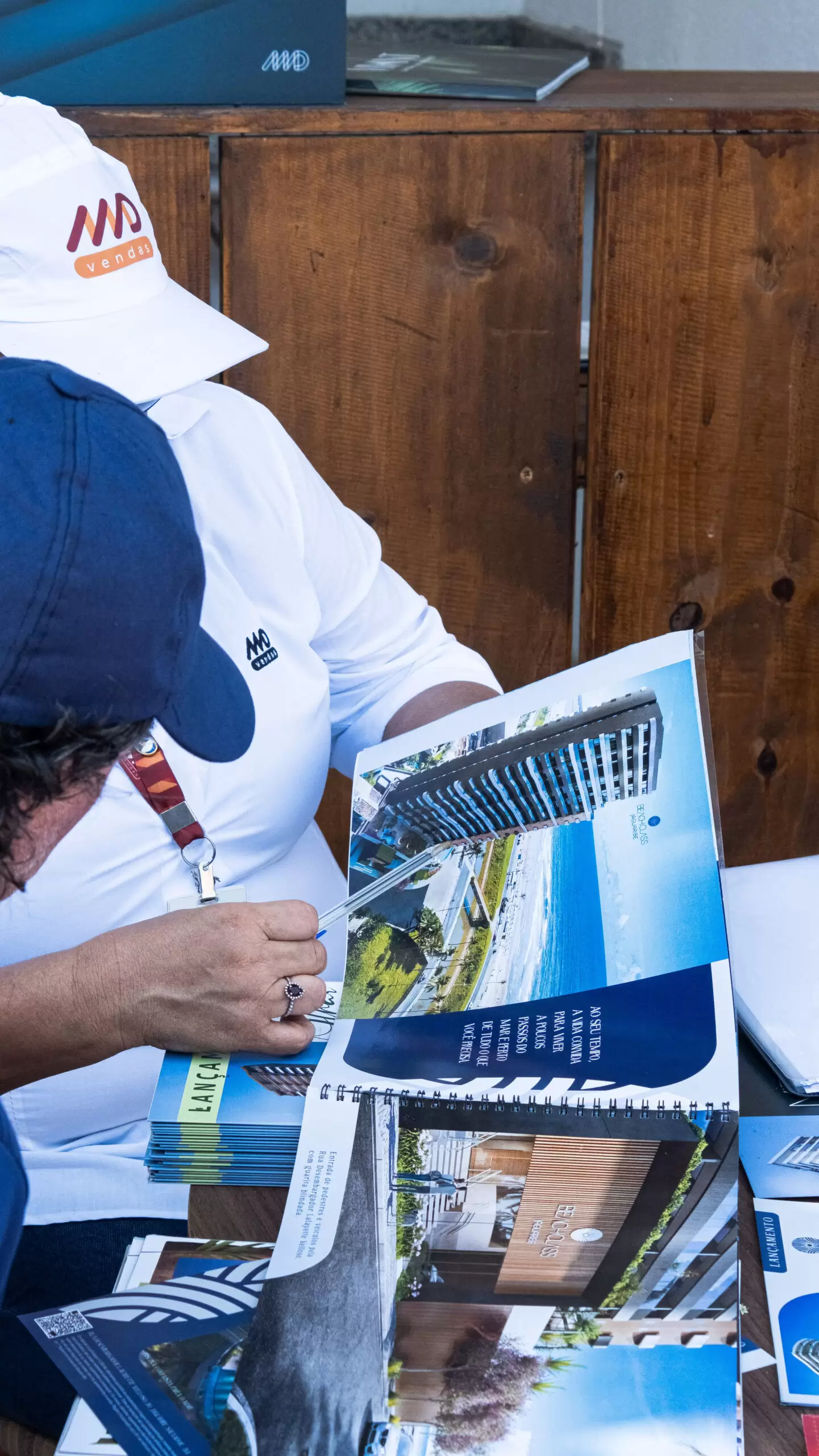 Beach Tênis MD Day reúne clientes e famílias em torno do esporte